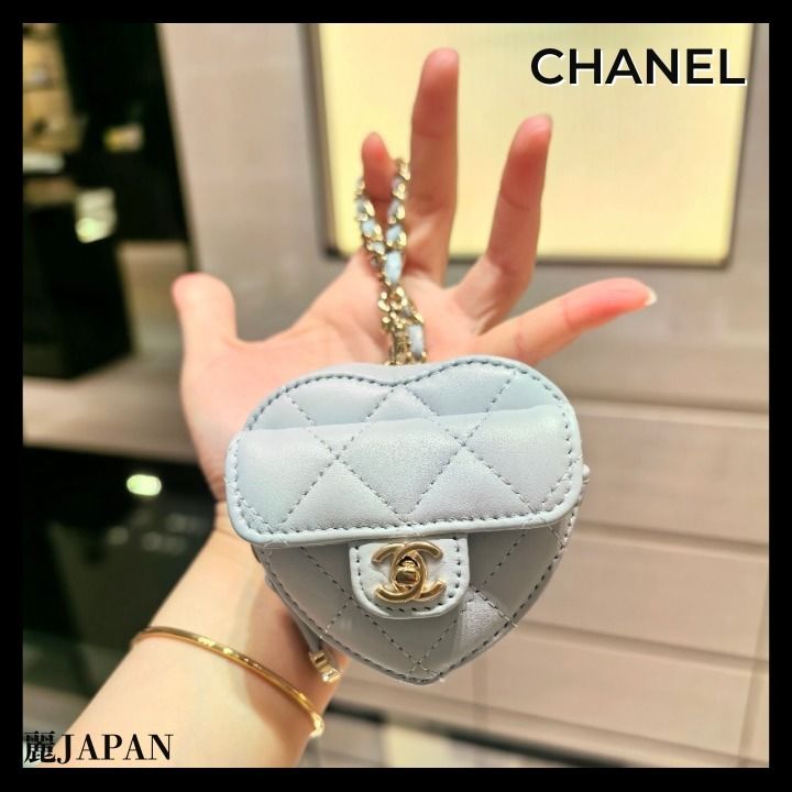 CHANEL】ミニ ハート バッグ チャーム 鞄が一気に可愛く変身☆ (CHANEL