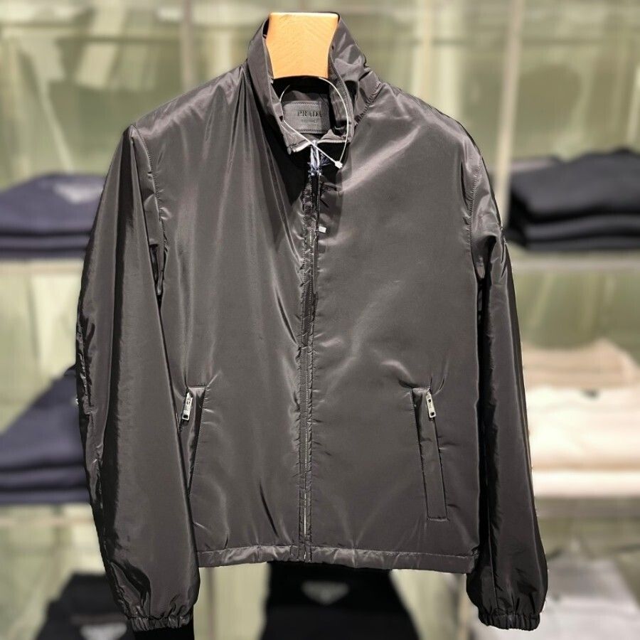 セール】プラダ☆三角ロゴ 中綿ブルゾンジャケット☆SGH278 (PRADA