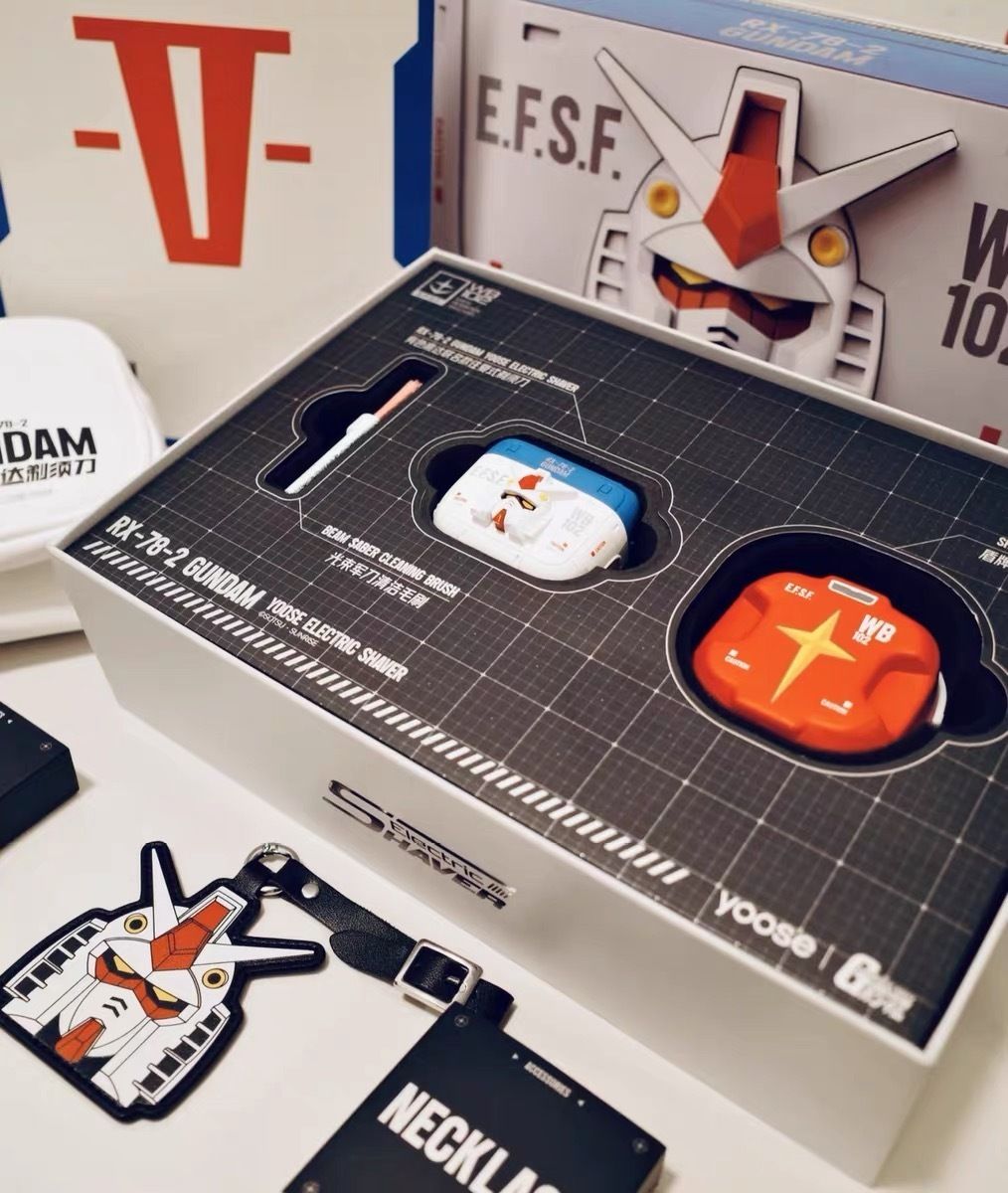 yoose×ガンダム メカデザイン 往復式シェーバー 特典付き (YESEYESEE
