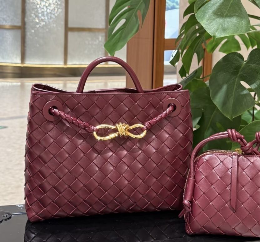 2way使用》BOTTEGA VENETA アンディアーモ ミディアム レザー (BOTTEGA