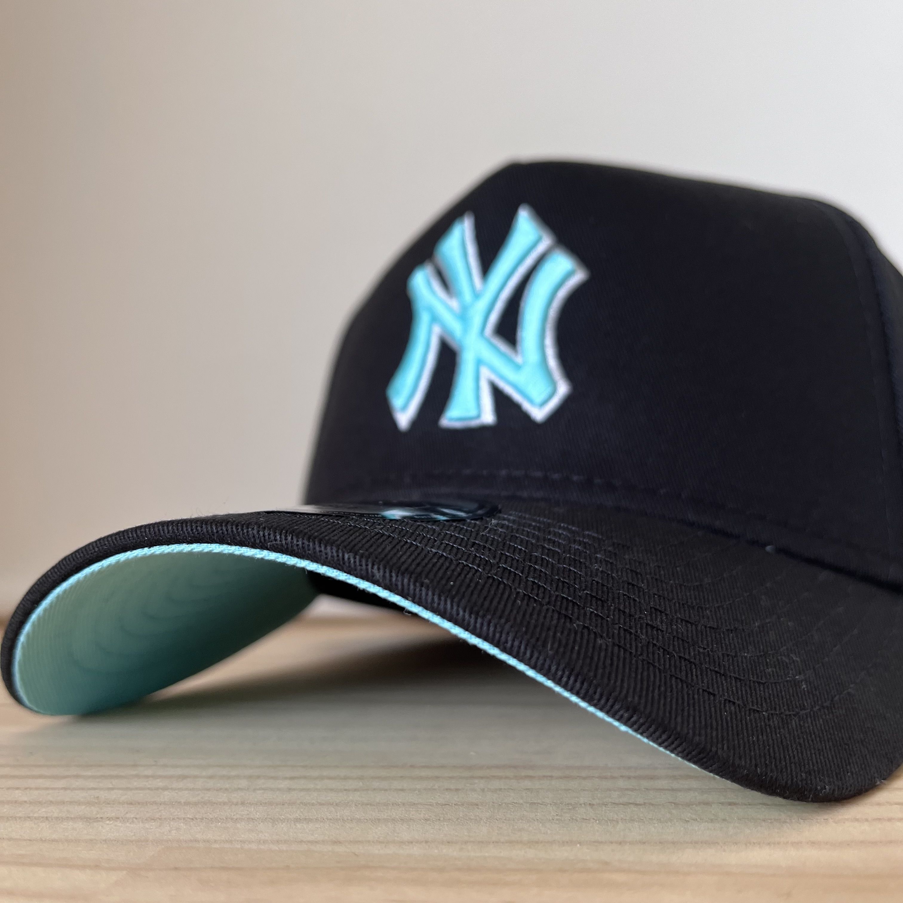 海外限定 New Era ニューエラ 9Fortyティファニーブルーキャップ (New