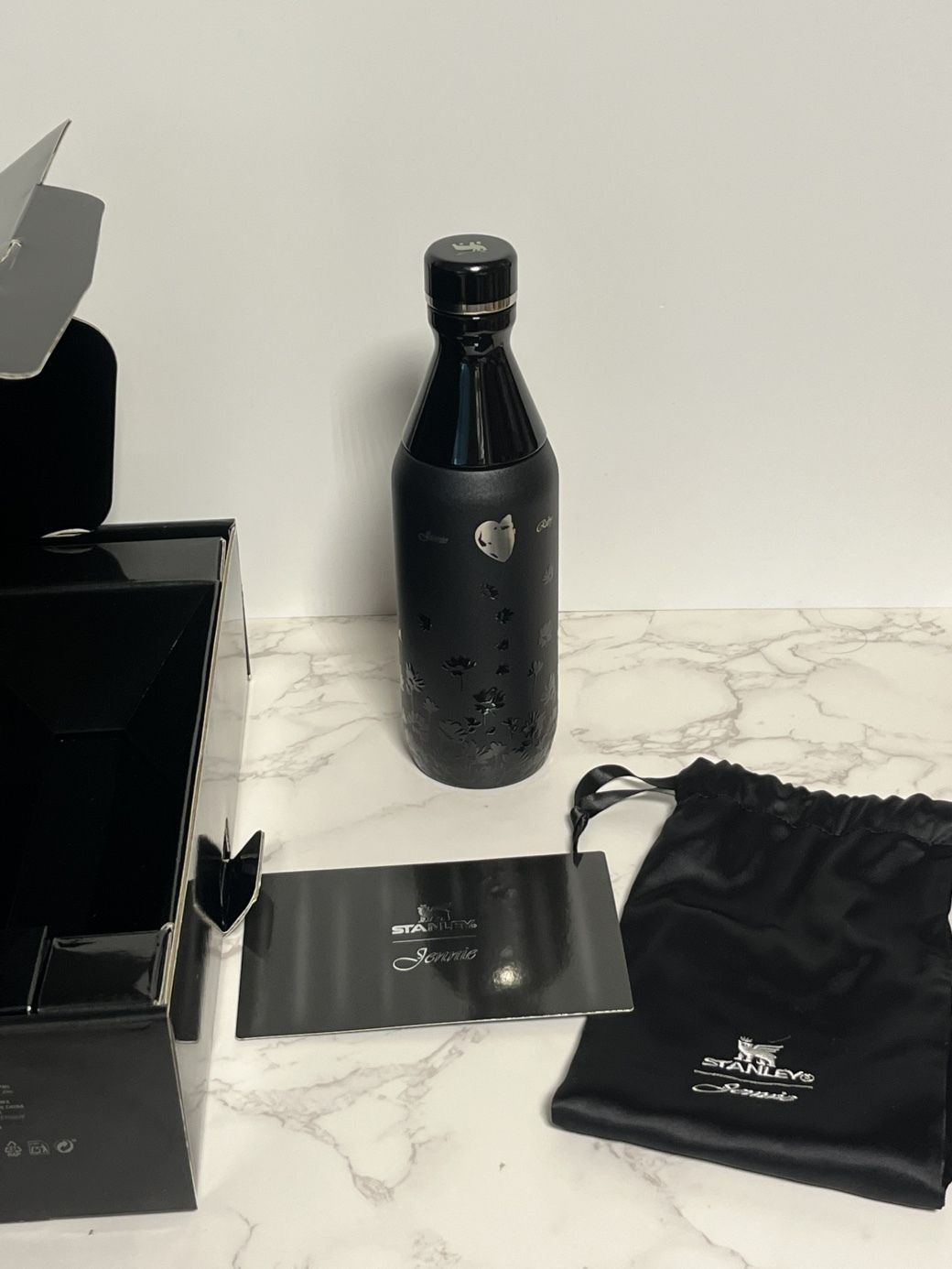 STANLEY] Stanley 1913 x JENNIE All Day Slim Luxe Bottle (STANLEY