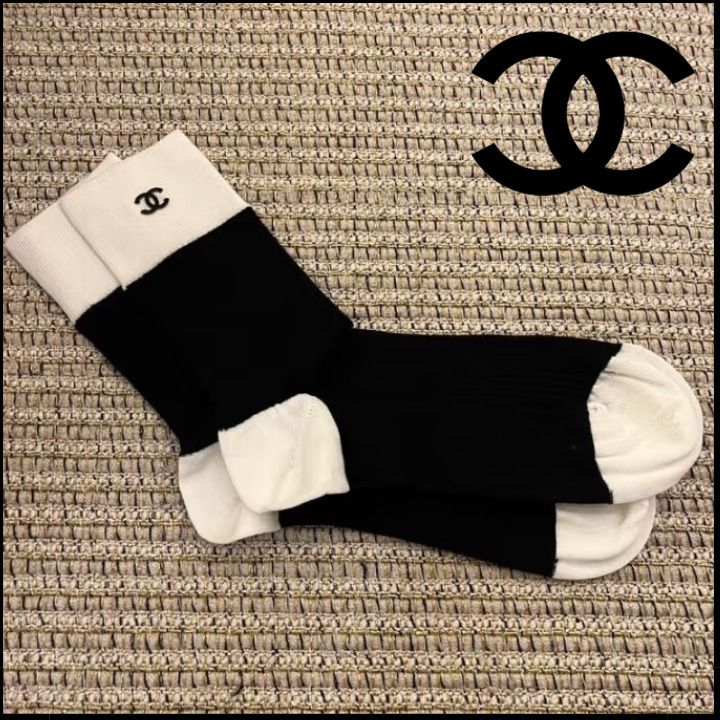 ファッションのポイントに☆》CHANEL 靴下 (CHANEL/タイツ・ソックス
