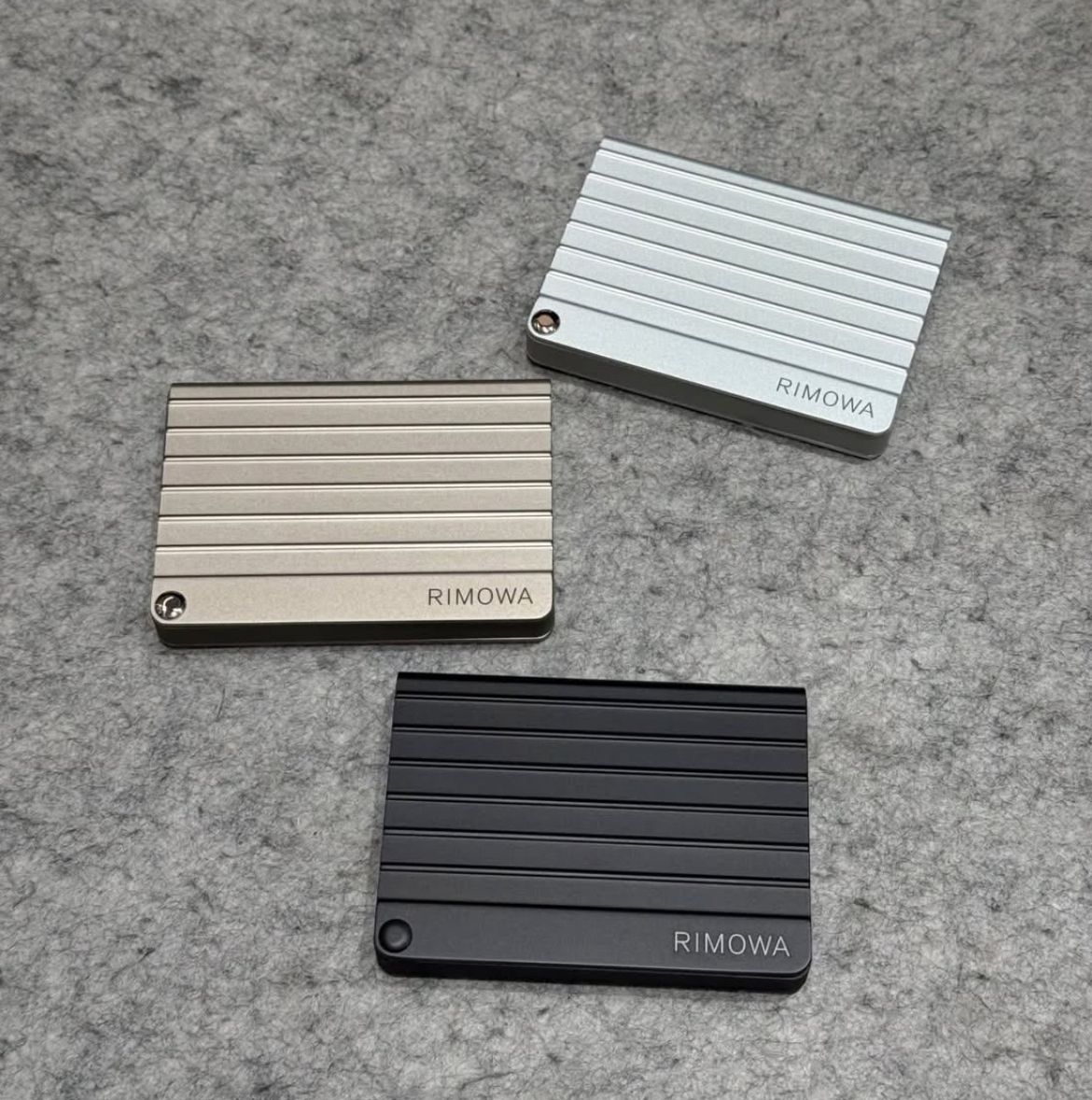 RIMOWA リモワ アルミニウム カードホルダー カードケース (RIMOWA