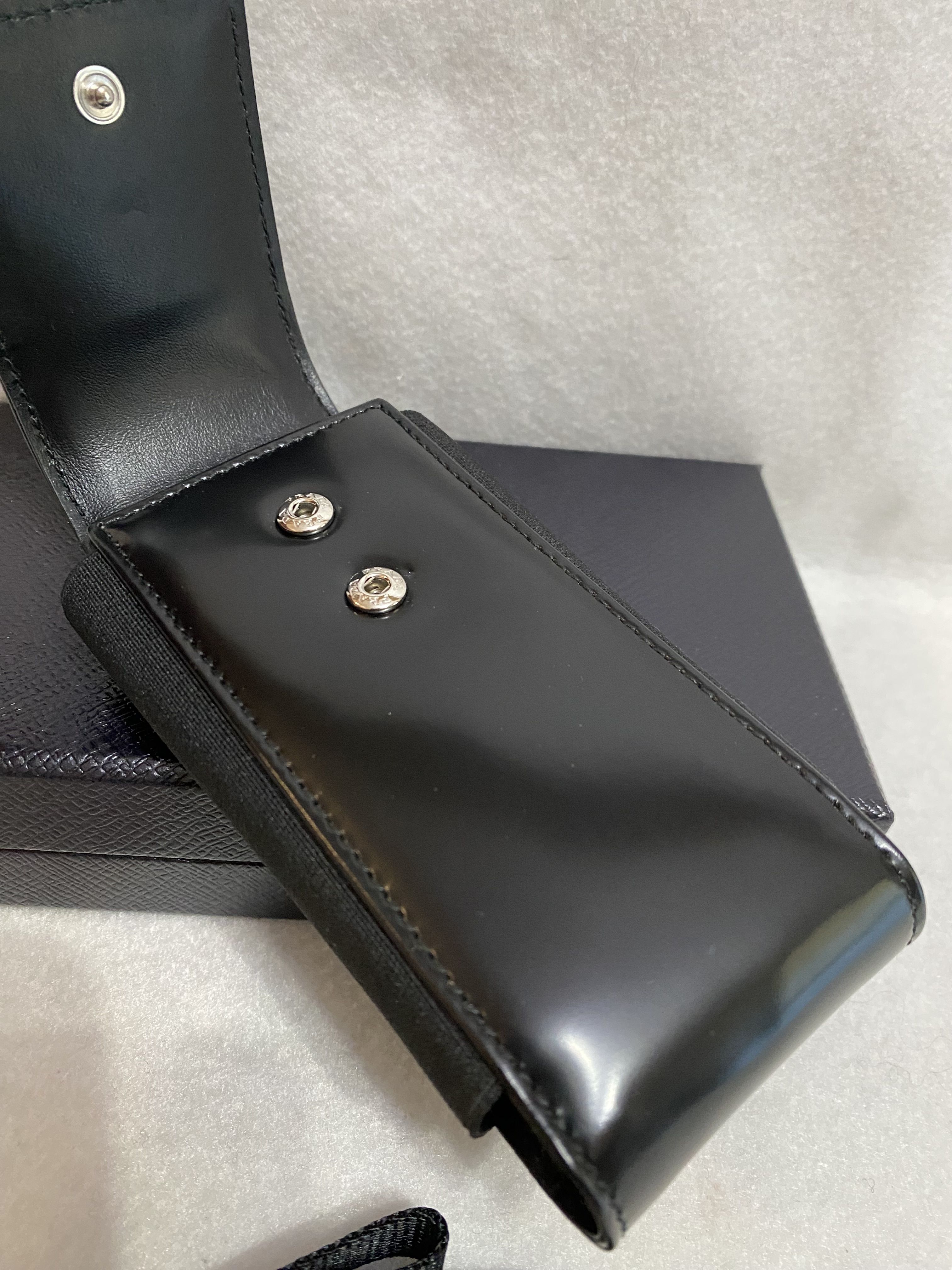 現行品】PRADA スマートフォンショルダー 携帯ケース 三角ロゴ PRADA