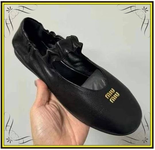 MIUMIU】ミュウミュウ ルーシュ ナッパレザー バレリーナ (MiuMiu