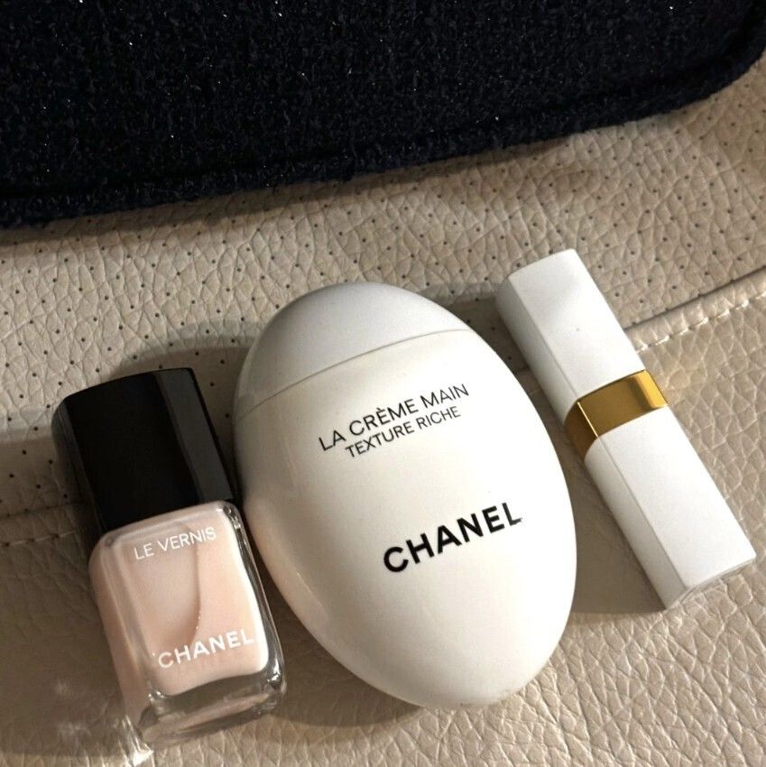 限定【CHANEL】リップ アンド ネイル ケア セット☆ホリデー (CHANEL