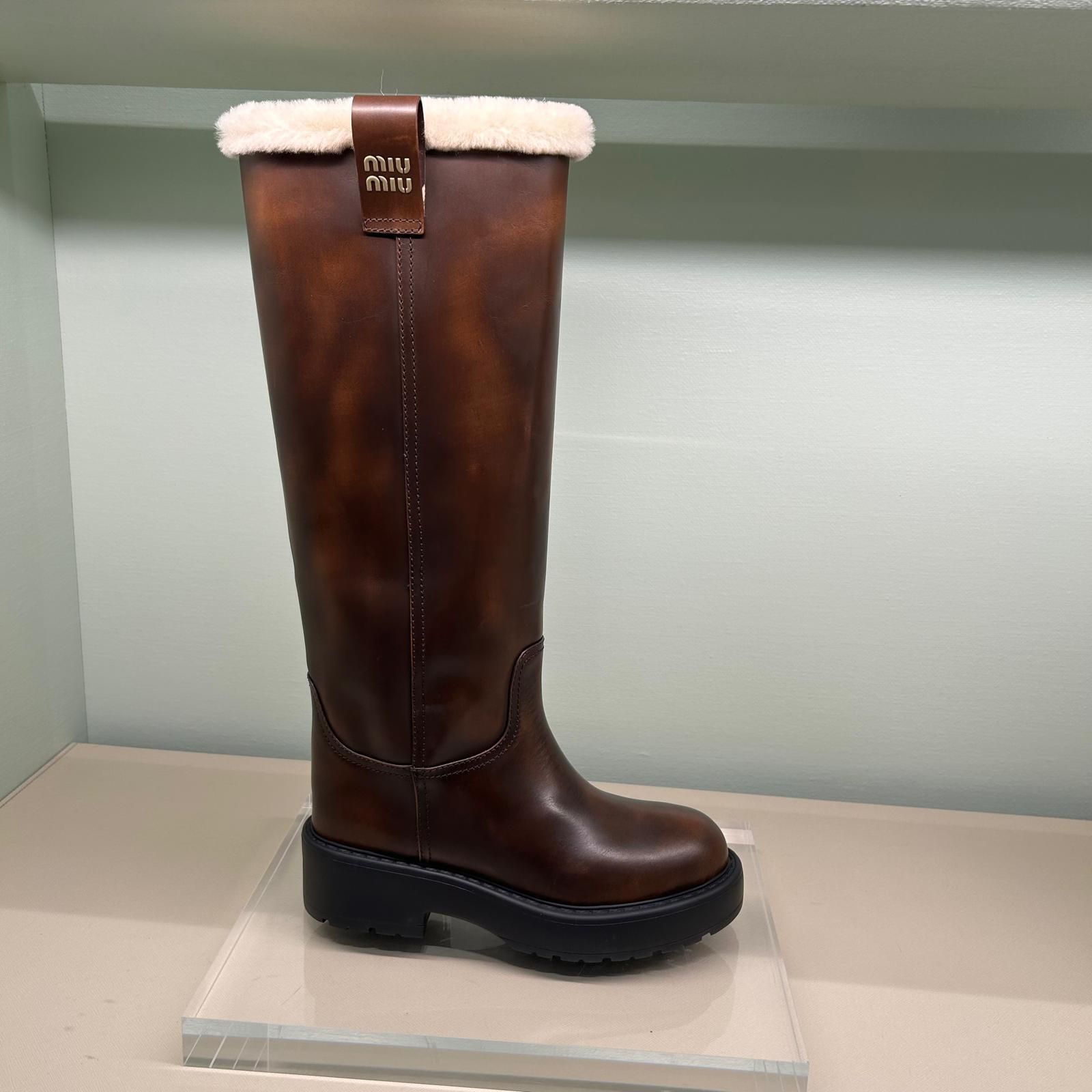 ☆ Miu Miu / ミュウミュウ ☆ レザーブーツ 5W971D (MiuMiu/ロング