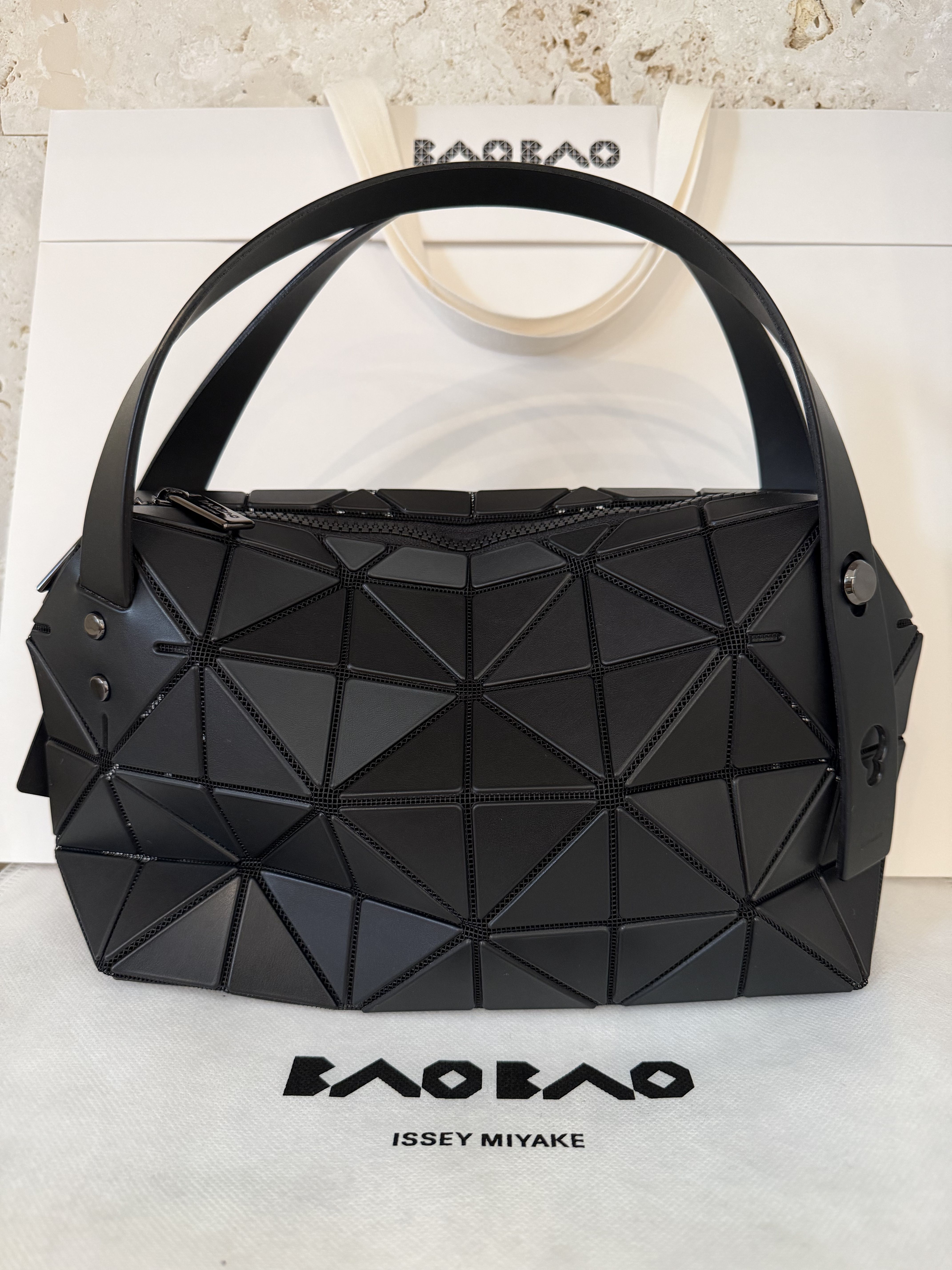 入手困難【BAO BAO ISSEY MIYAKE】BOSTON ミニボストンバッグ 黒