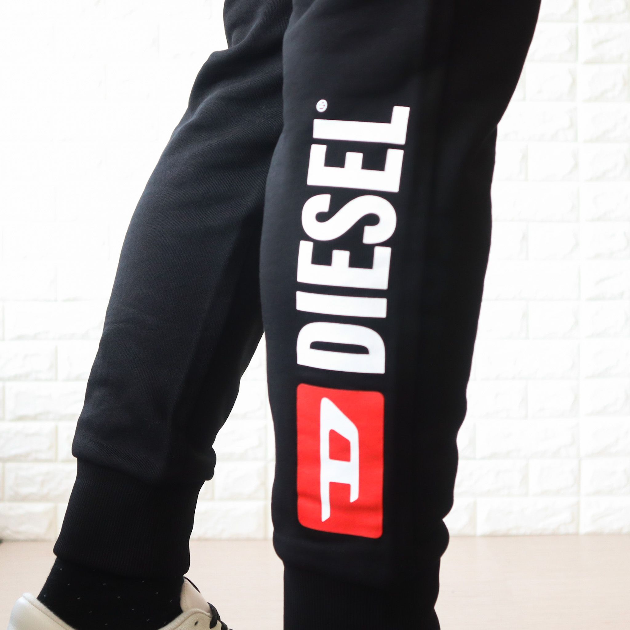 DIESEL ディーゼル ジョガーパンツ スウェットパンツ ロゴ (DIESEL