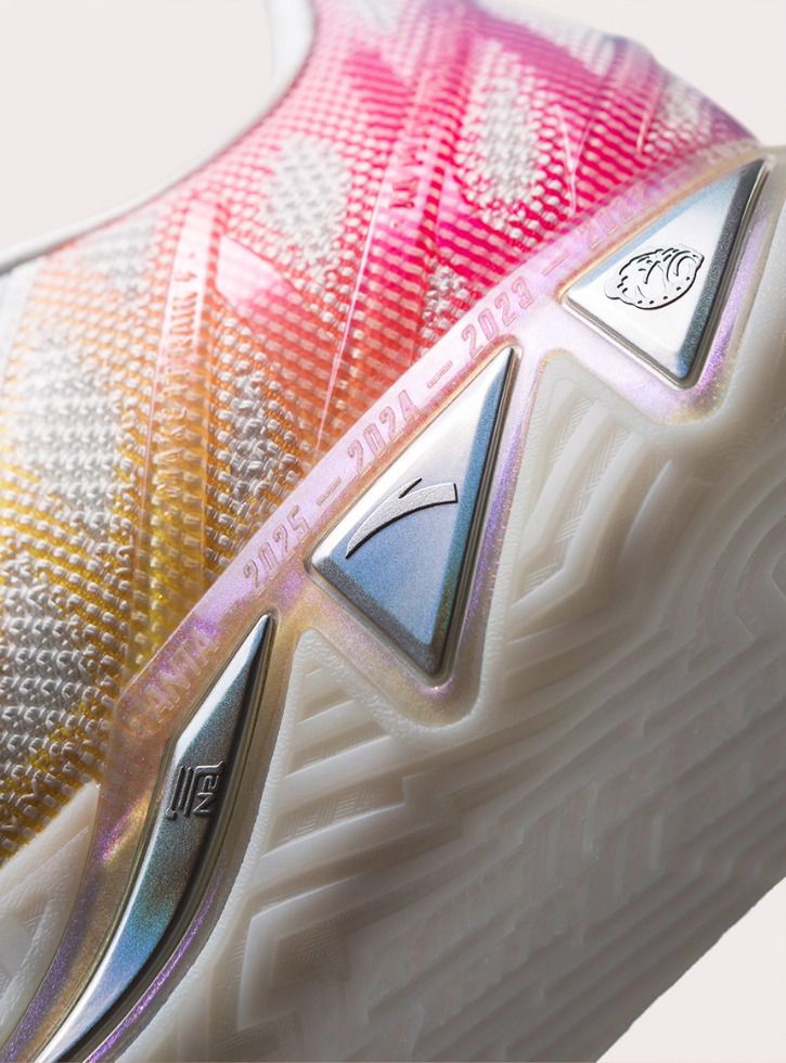 送料関税込み[ANTA]Klay Thompson連携開発KT11バッシュ☆新作☆ (ANTA