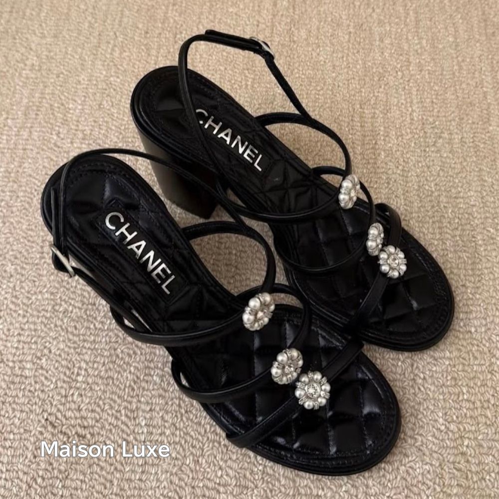 上品ビジューデザイン【CHANEL】ラグジュアリー サンダル (CHANEL