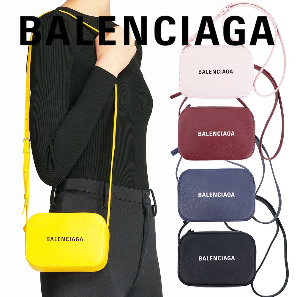 バレンシアガ エブリデイ カメラバッグ XS ショルダーバッグ