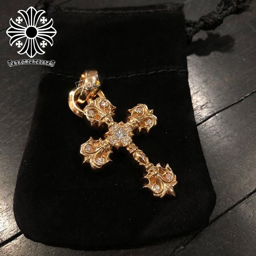 十クロムハーツ【22kフィリグリークロスチャーム&パヴェダイヤ