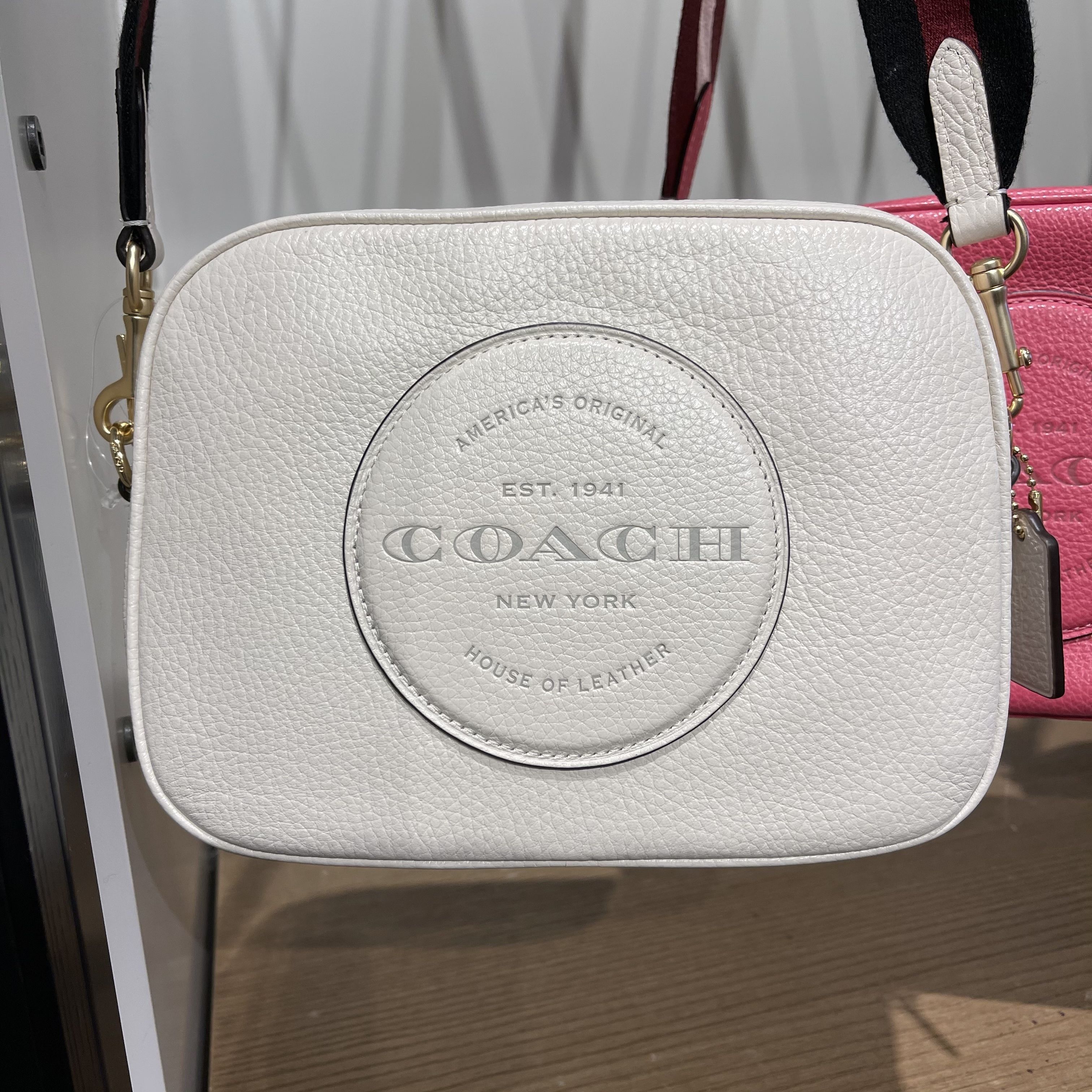コーチ】デンプシー カメラ バッグ ウィズ パッチ (Coach/ショルダー