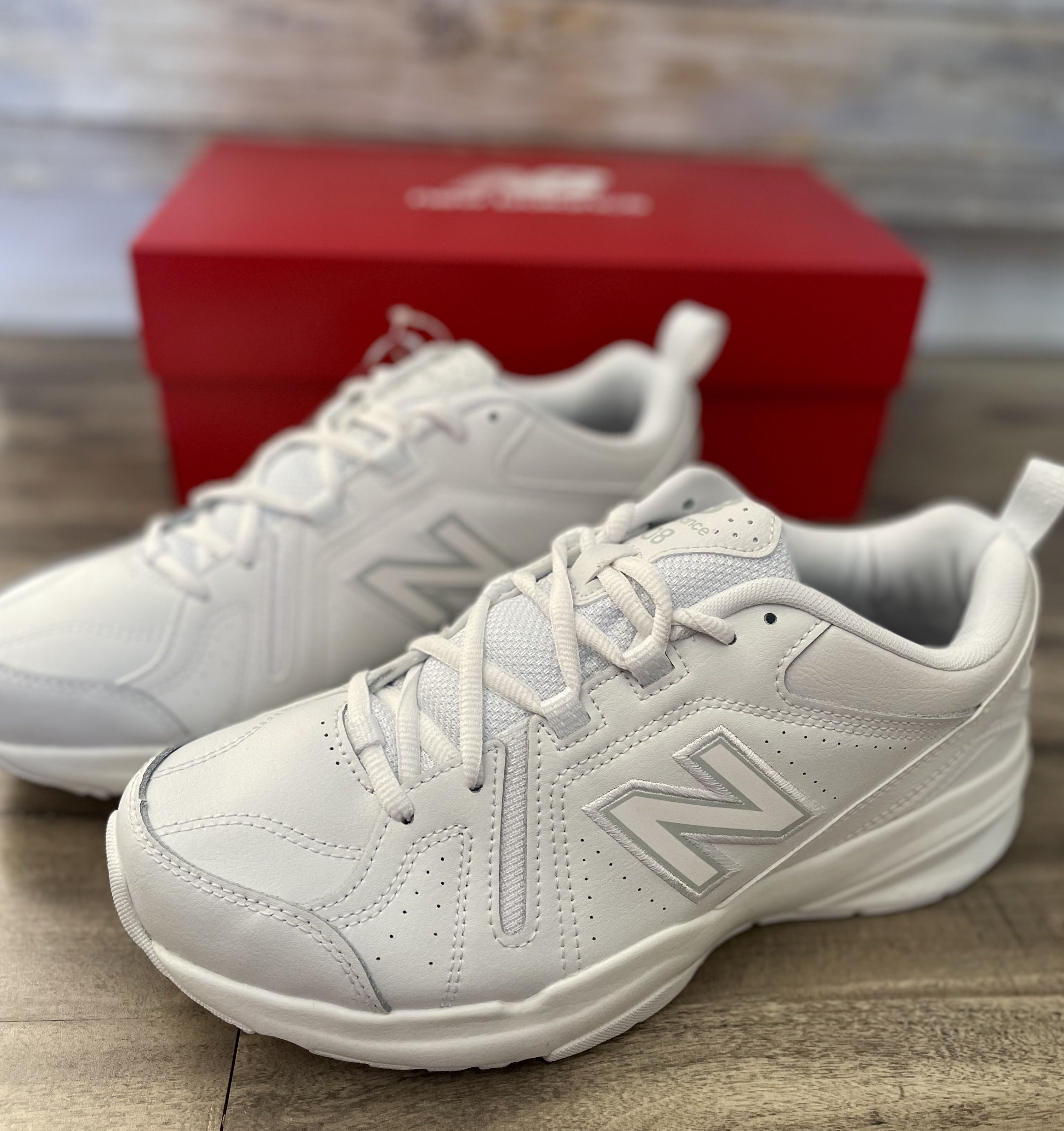 大人気！送料込Men's【New Balance】608V5 (New Balance/スニーカー