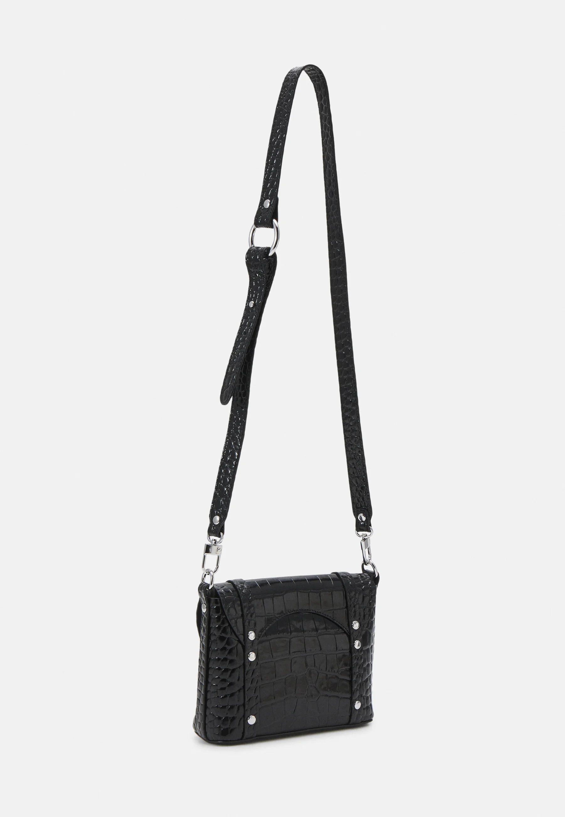 新作◇Vivienne Westwood◇BETTY ミニサッチェル バッグ (Vivienne