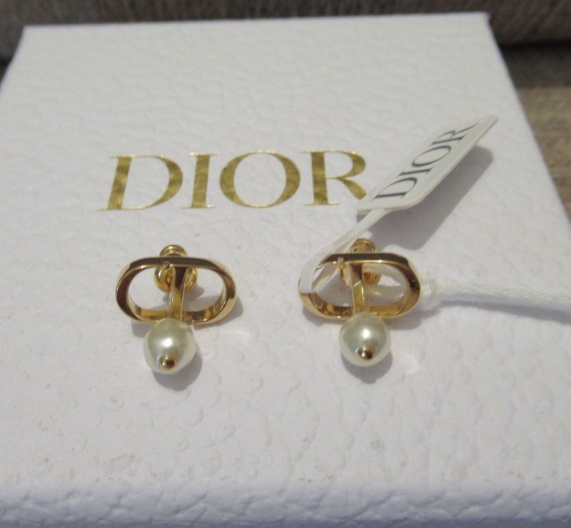 フランス発 ☆DIOR☆ エレガント♪ PETIT CD ピアス (Dior/ピアス