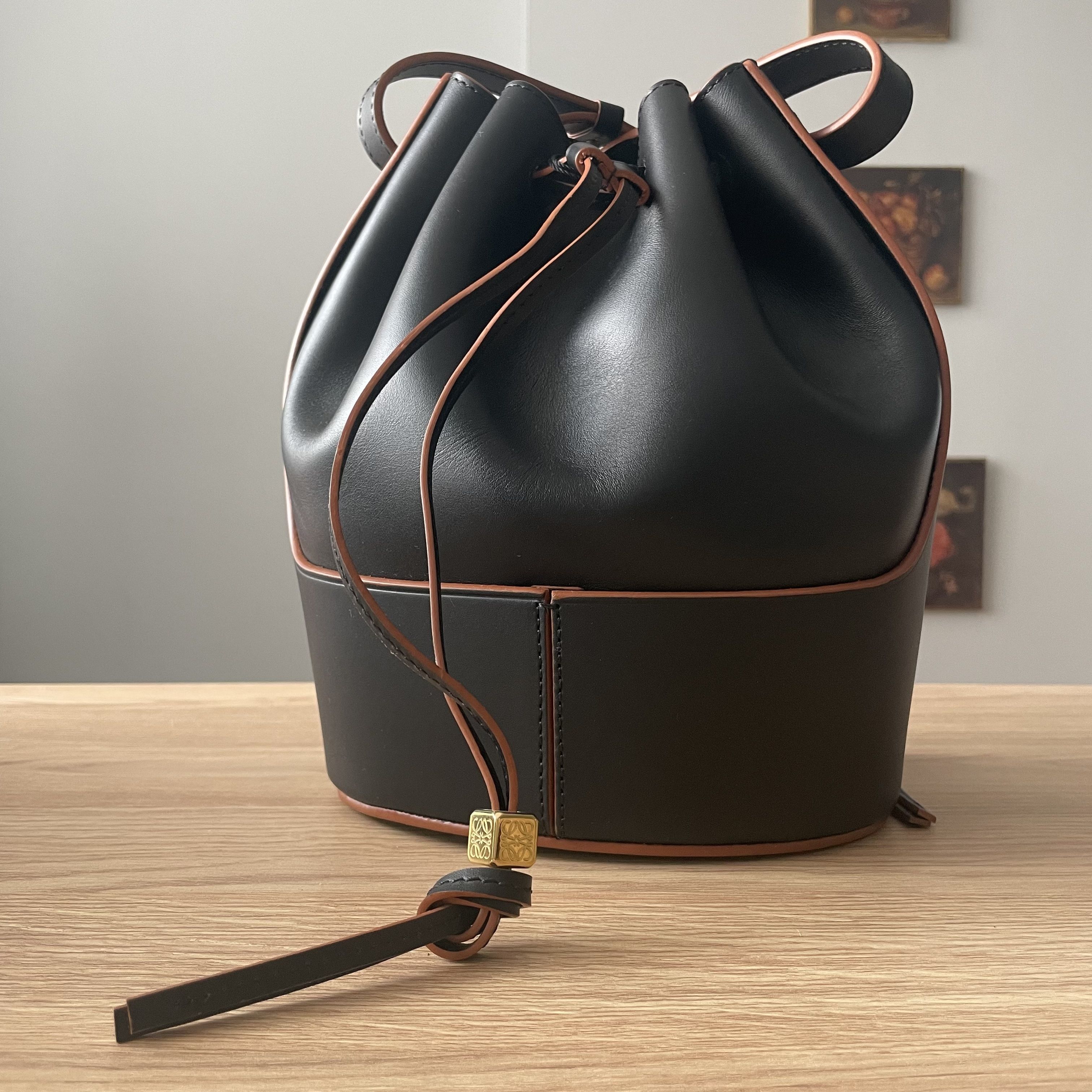 Loewe バルーンスモールバッグ small Balloon ブラック (LOEWE
