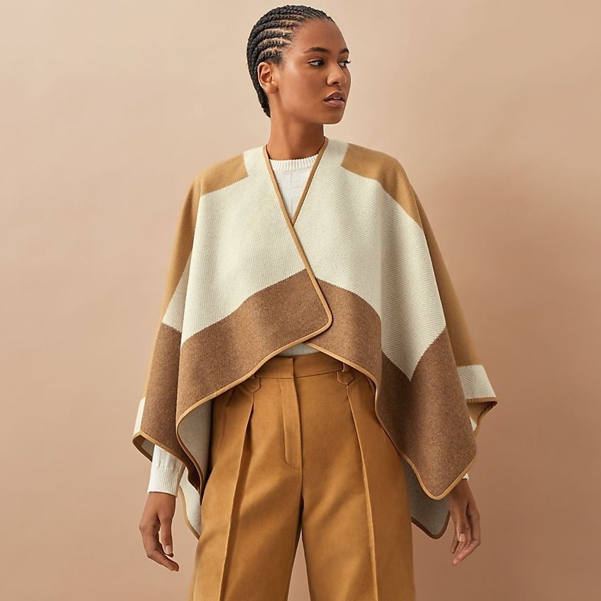 サラッと羽織ってオシャレに♪》 エルメス ポンチョ ケープ (HERMES