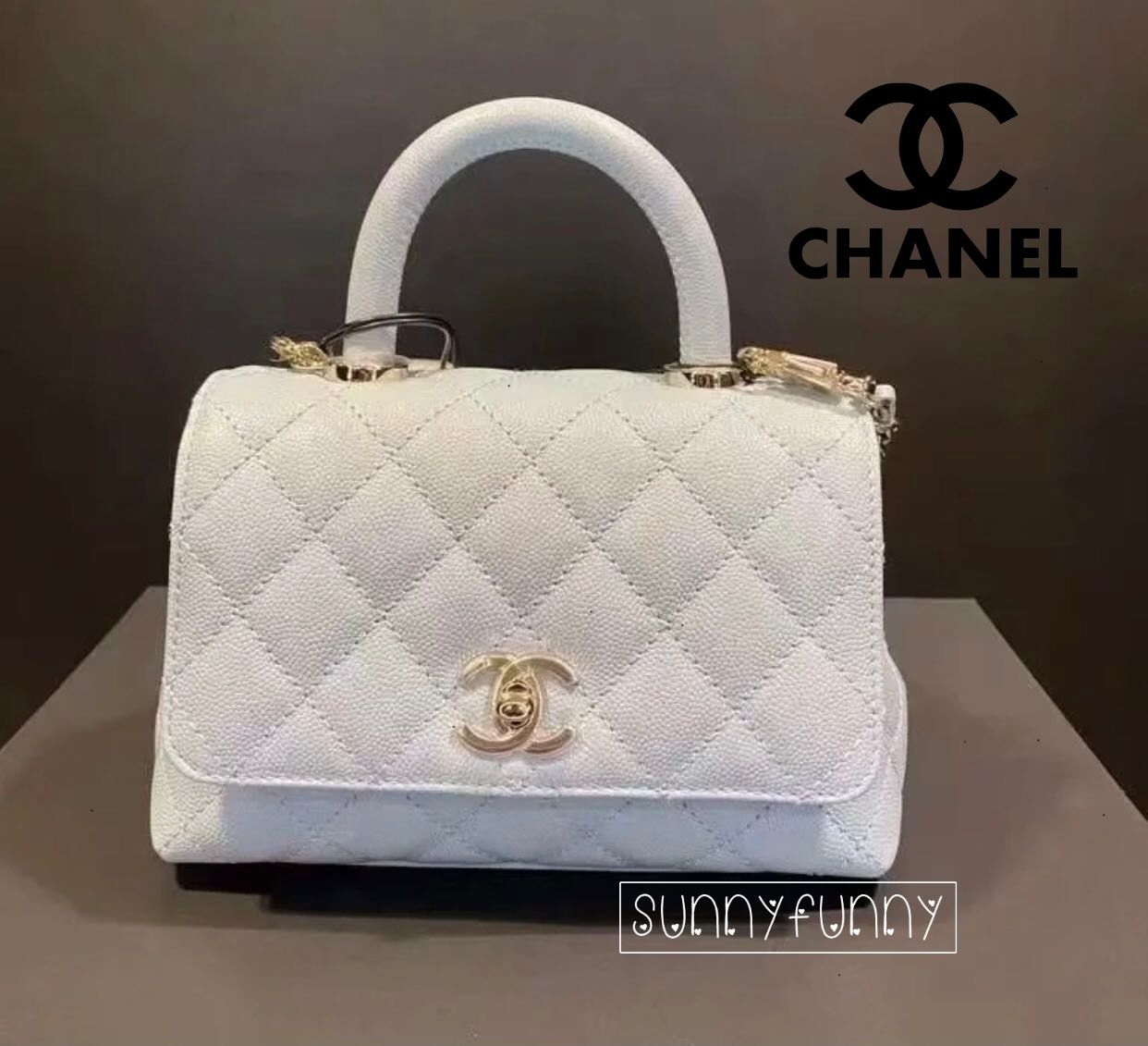 22P《可愛いホワイト☆》CHANEL ココハンドル ミニ 白 (CHANEL