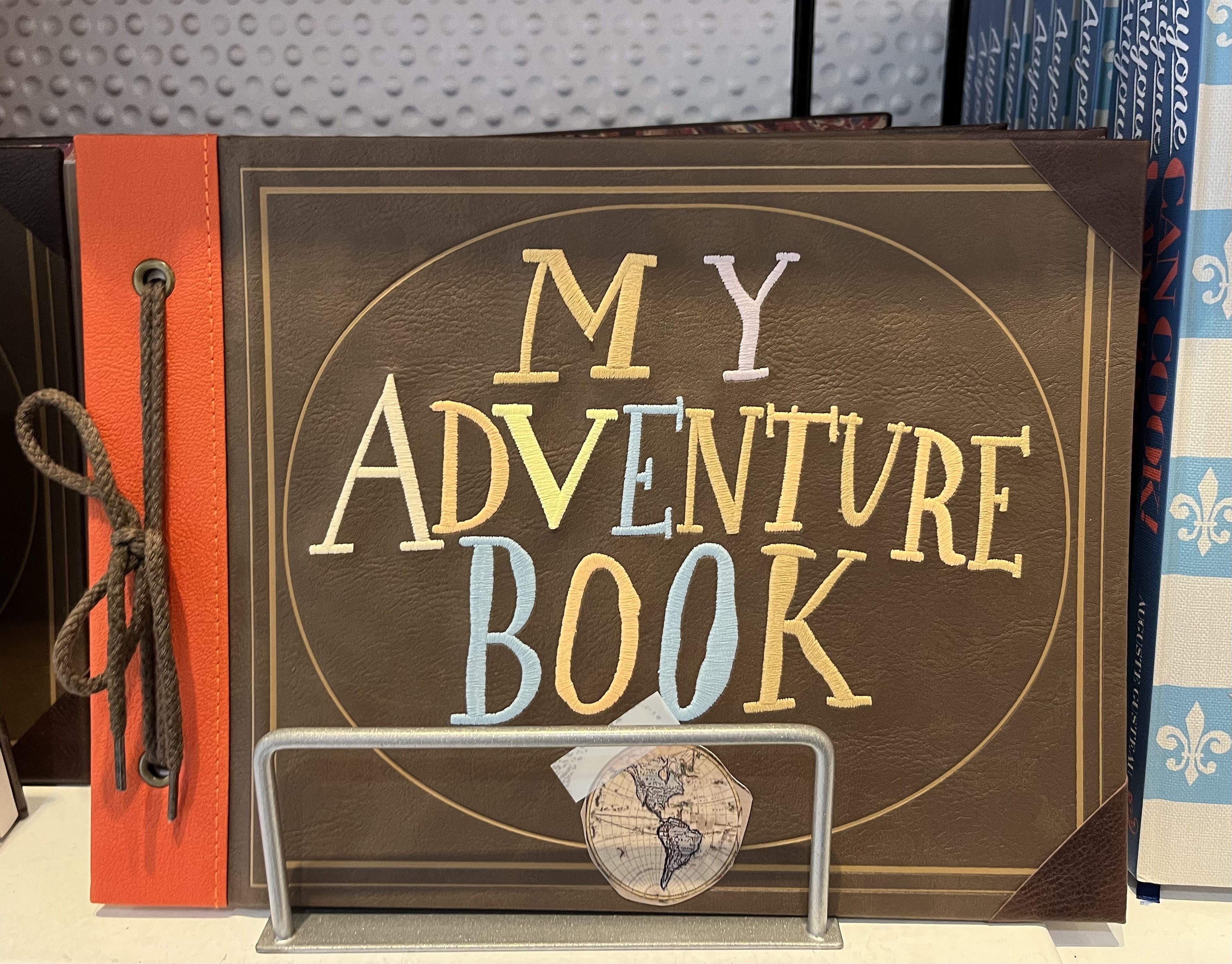 Disney】カールじいさんの空飛ぶ家 UP ☆ ジャーナル ブック (Disney