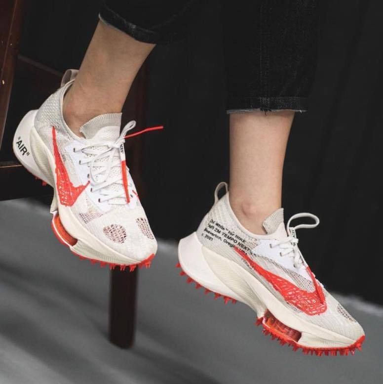 ☆Nike×オフホワイトコラボ☆ Off-White AIR ZOOM TEMPO NEXT% (Nike