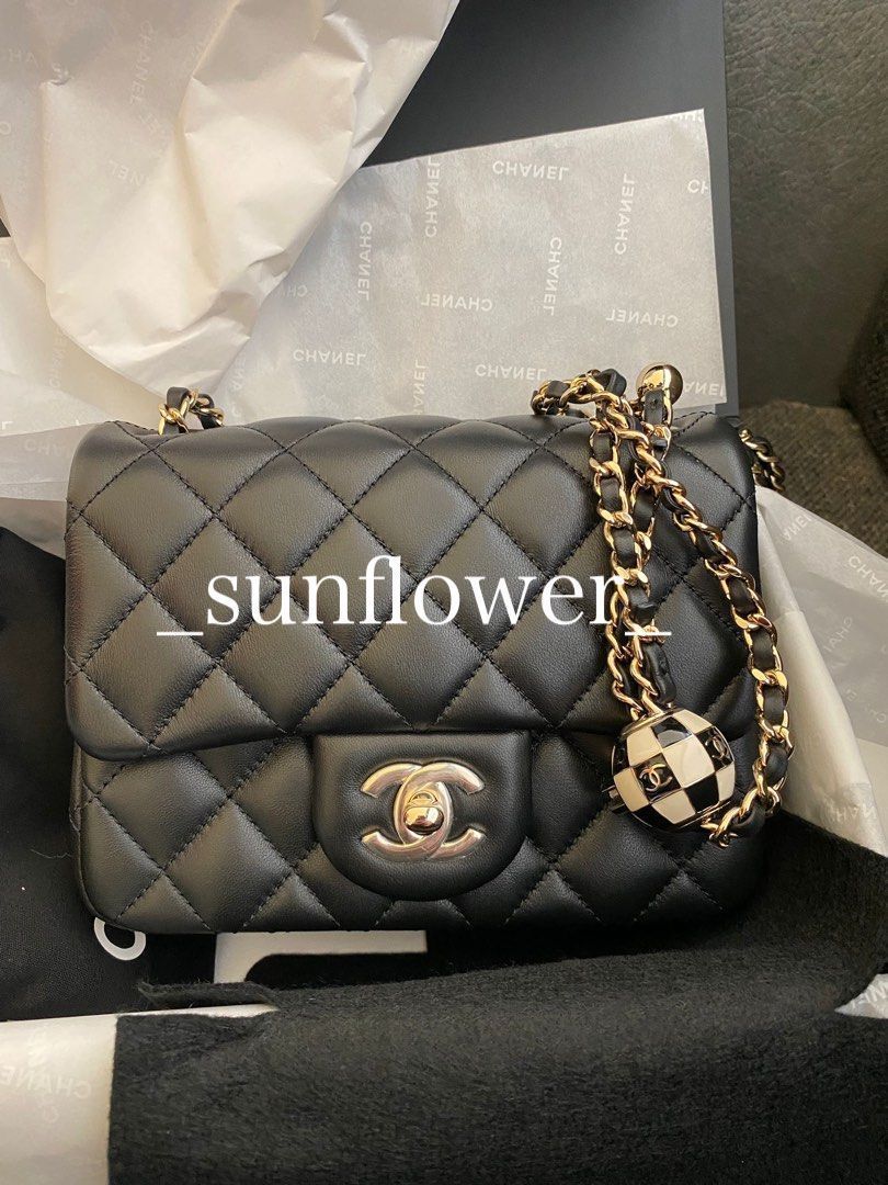 シャネル 23C モノクロボールチェーン付き フラップバッグ17cm (CHANEL