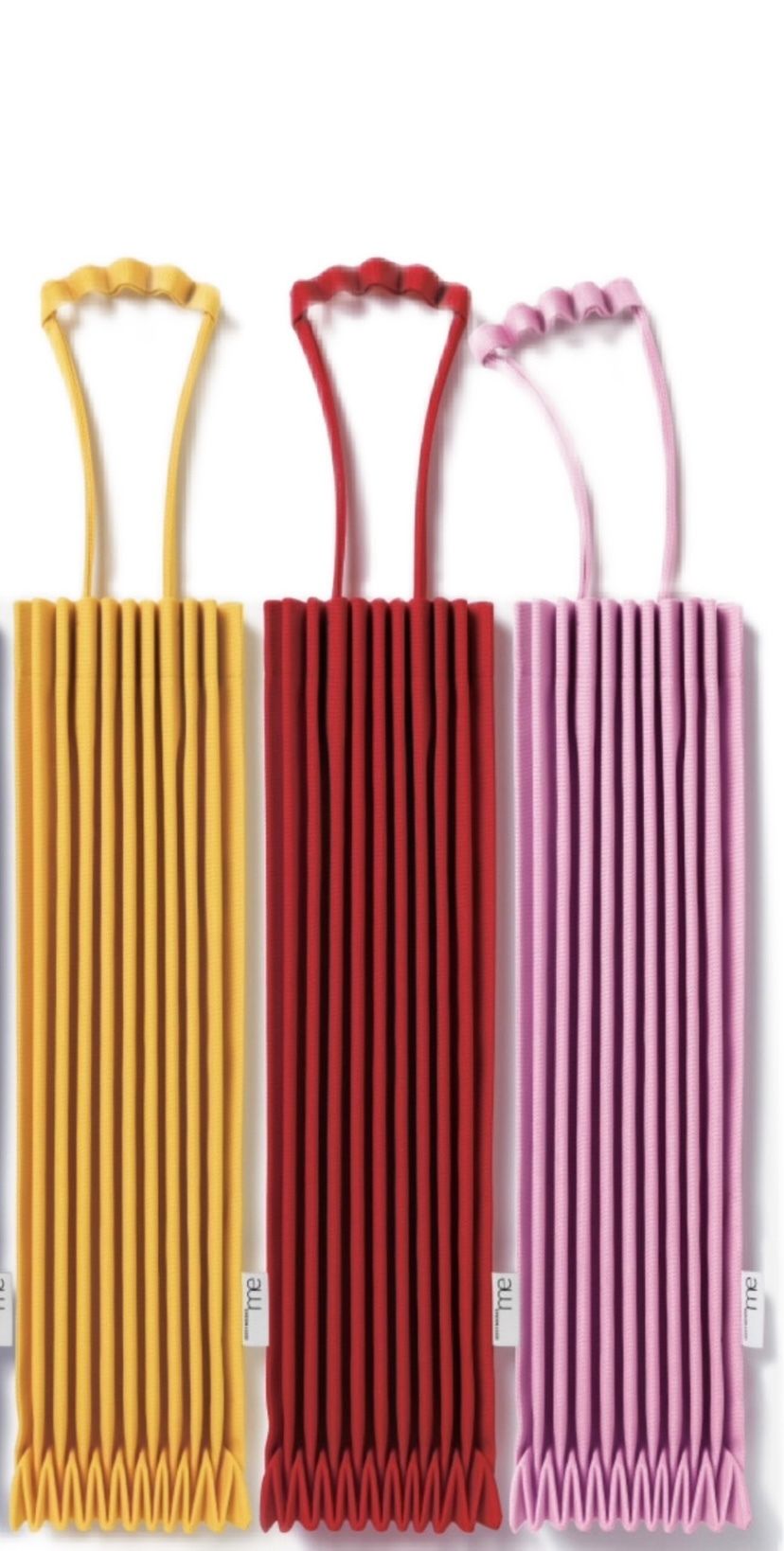 プリーツデザインが素敵 イッセイミヤケ トランクプリーツバッグ