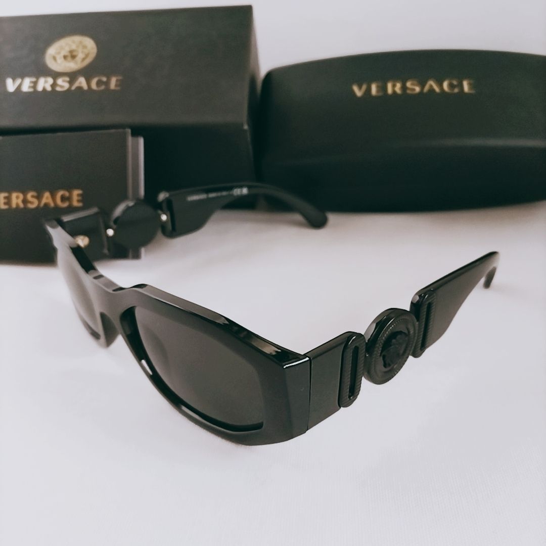送料関税無料☆VERSACE ブラック メドゥーサ ビギー サングラス