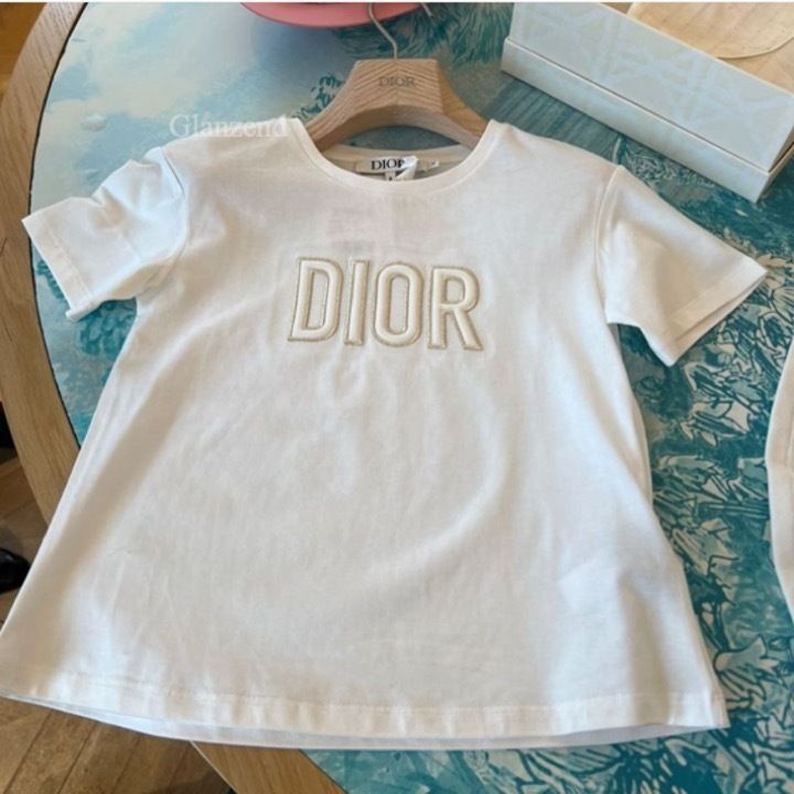 ☆大人もOK☆【Dior】kids ロゴ入り Tシャツ 10～13歳 (Dior/キッズ用