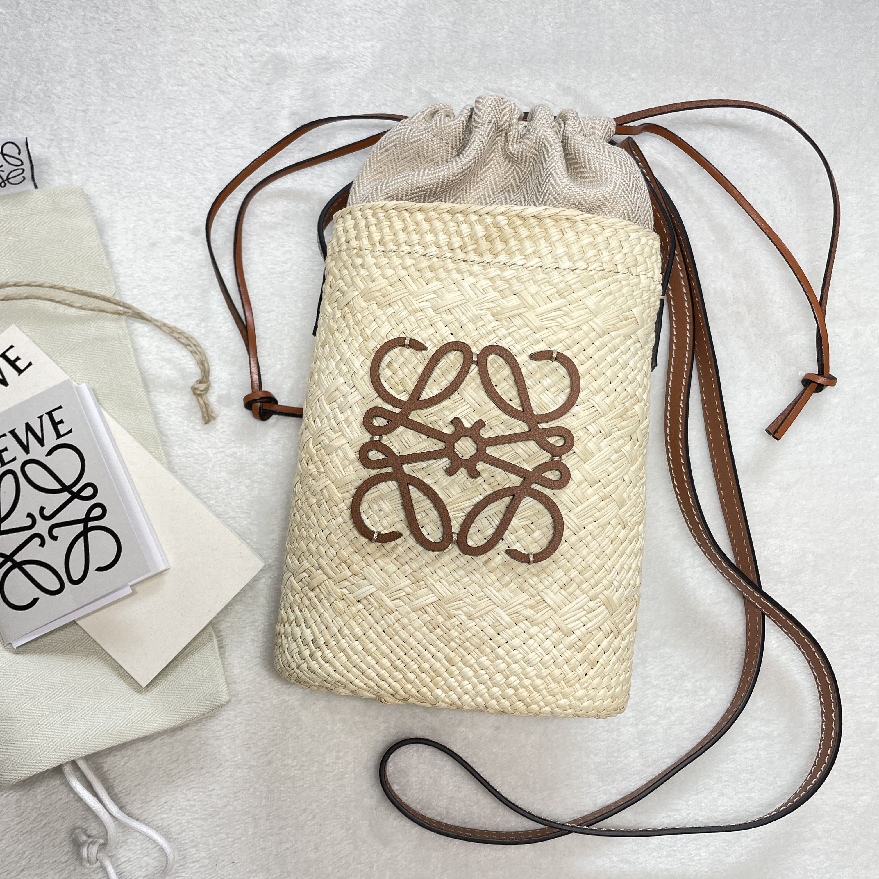 LOEWE◇スクエアポケット ショルダーバッグ/ イラカヤシ＆カーフ