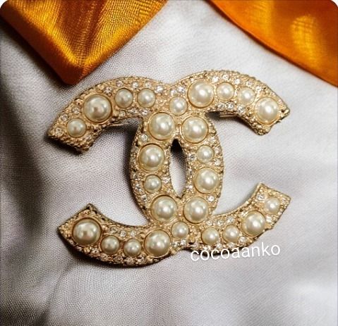 人気のCC 素敵なパール】CHANEL パールブローチ (CHANEL/ブローチ