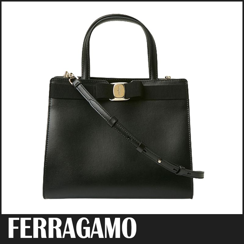 ☆送料関税込☆FERRAGAMO ヴァラ・リボン VARA トートバッグ