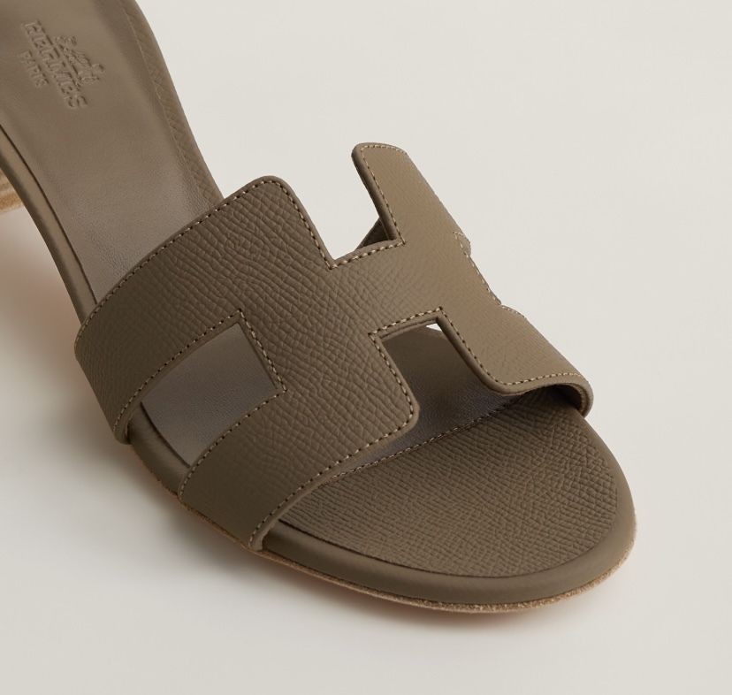 人気【エルメス】オアジス Oasis エトープ サンダル (HERMES/サンダル