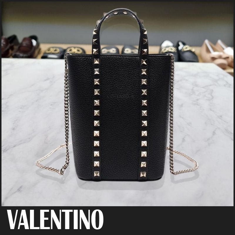☆送料関税込☆VALENTINO ロックスタッズ ショルダーバッグ