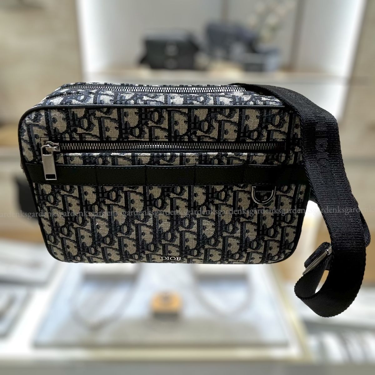 すぐ届く!DIOR SAFARI マキシ メッセンジャーバッグ Dオブリーク (Dior