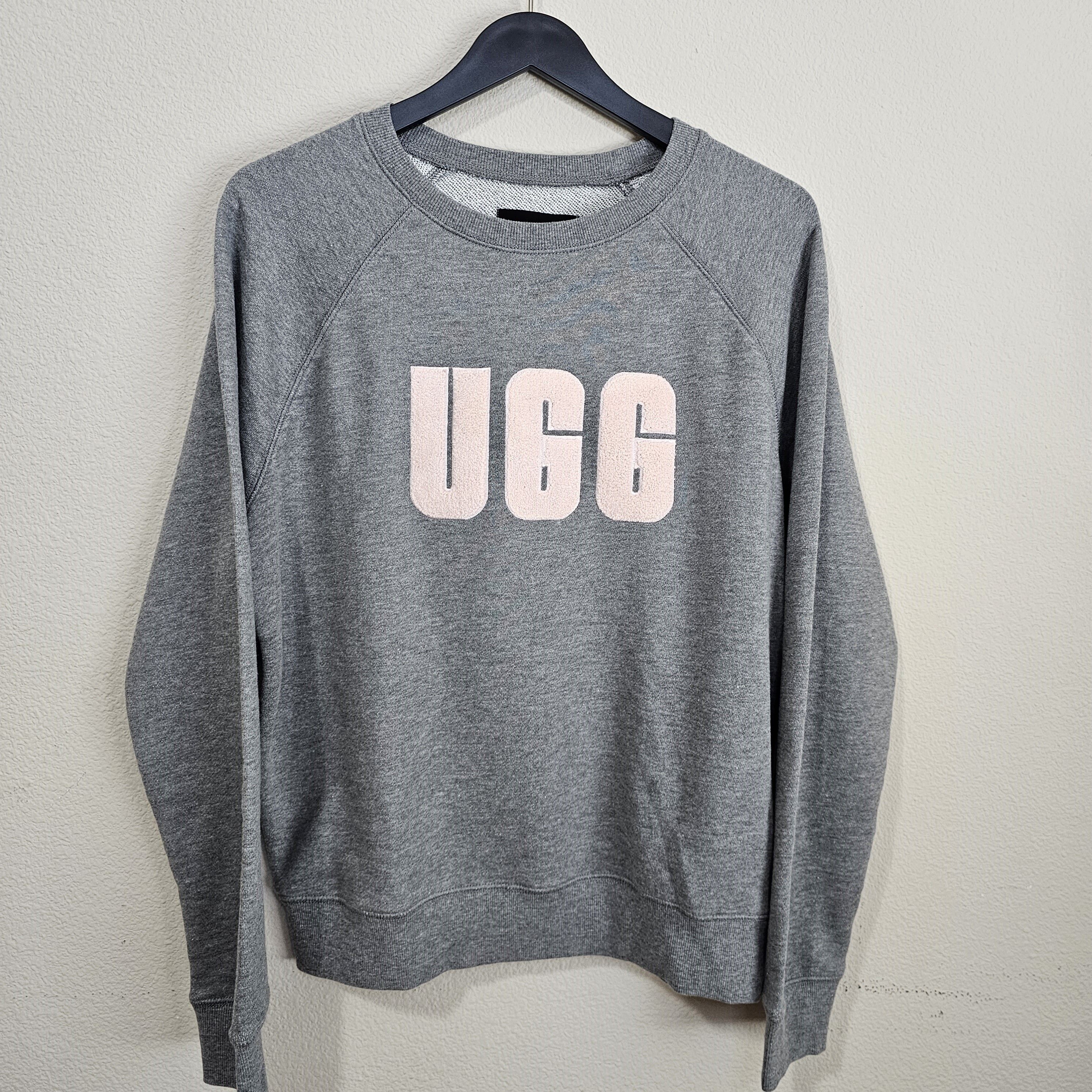 セール【UGG】もこもこがカワイイ♪ Logo Crewneck スウェット♪ (UGG