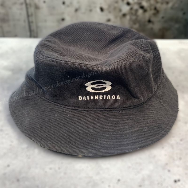 限定！すぐ届く！BALENCIAGA ロゴアイコン バケットハット (BALENCIAGA
