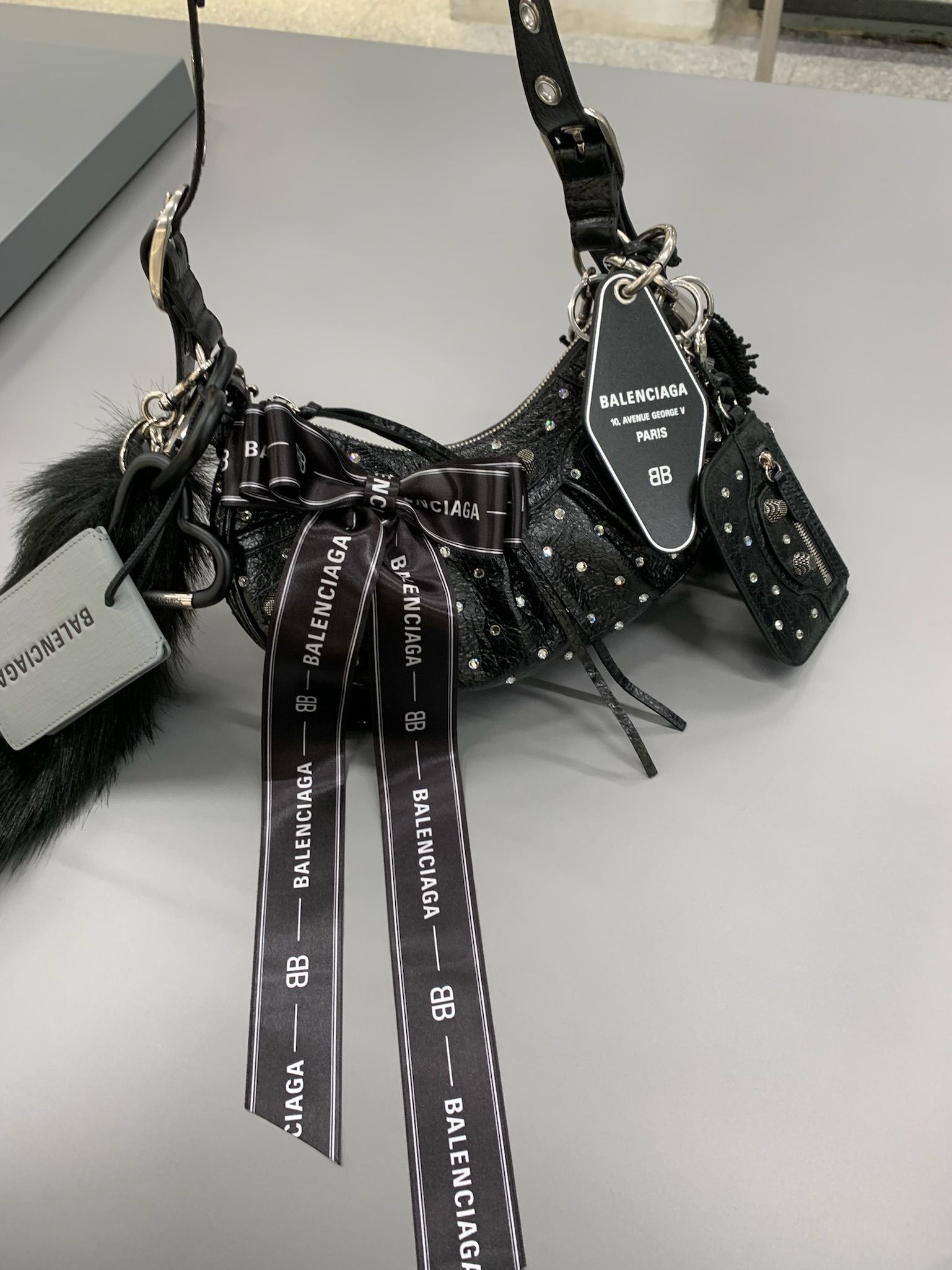 BALENCIAGA】LE CAGOLE XS ショルダーバッグ チャーム (BALENCIAGA