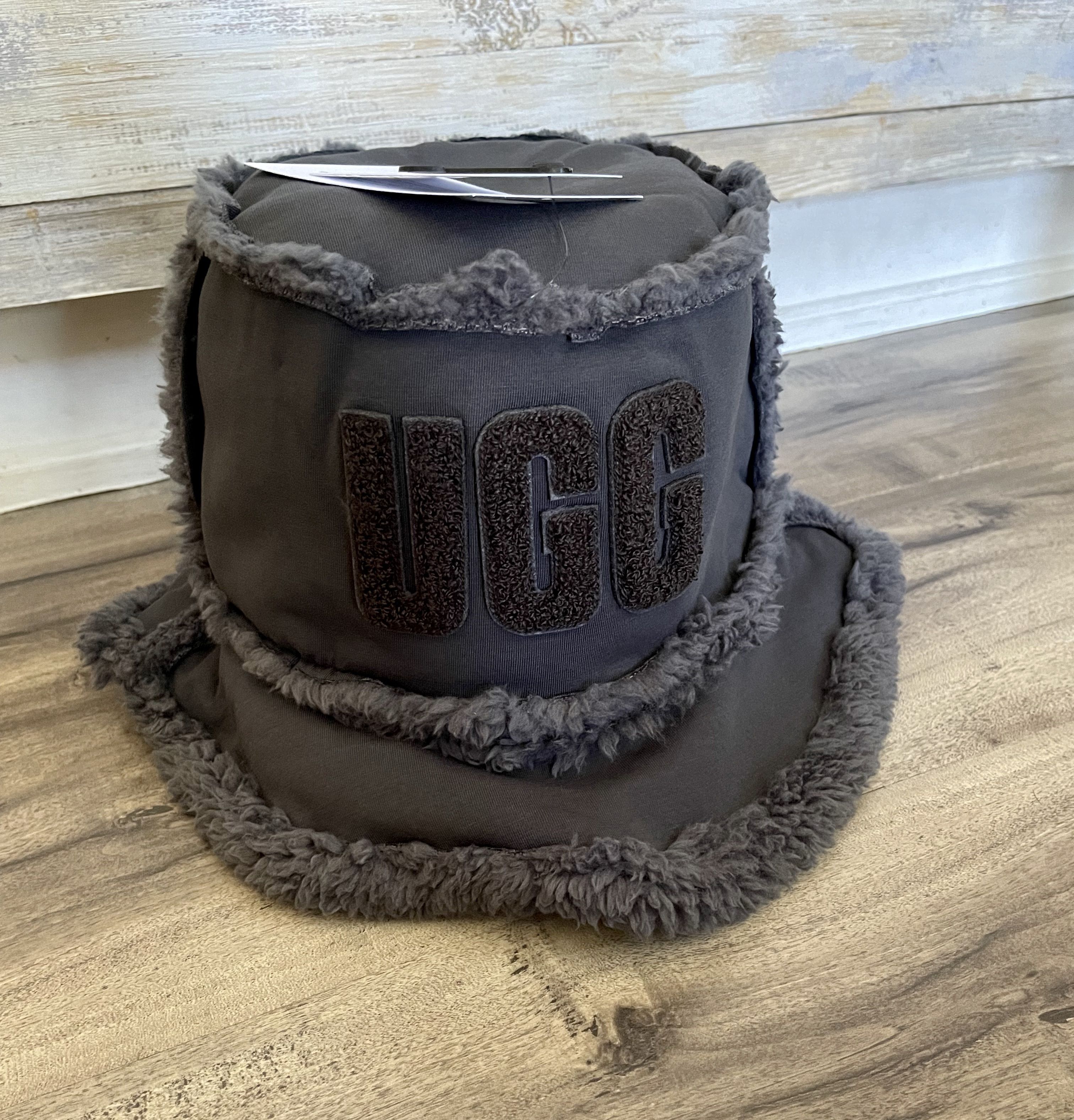 追跡有送料込 【UGG】ボンディングフリースバケットハット (UGG/ハット