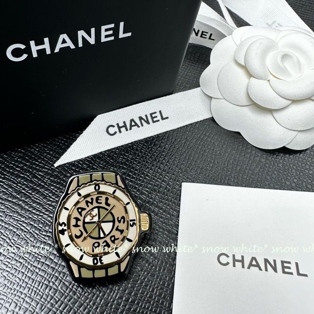 明日着 限定 手書き風♪ J12 腕時計 ピンブローチ CHANEL (CHANEL