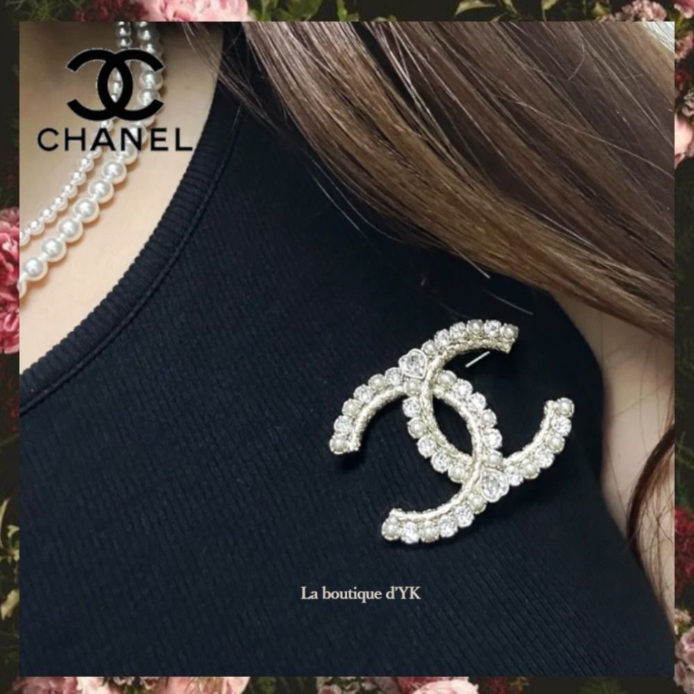☆さりげないハートがキュート♪【CHANEL】CCロゴ ブローチ☆ (CHANEL