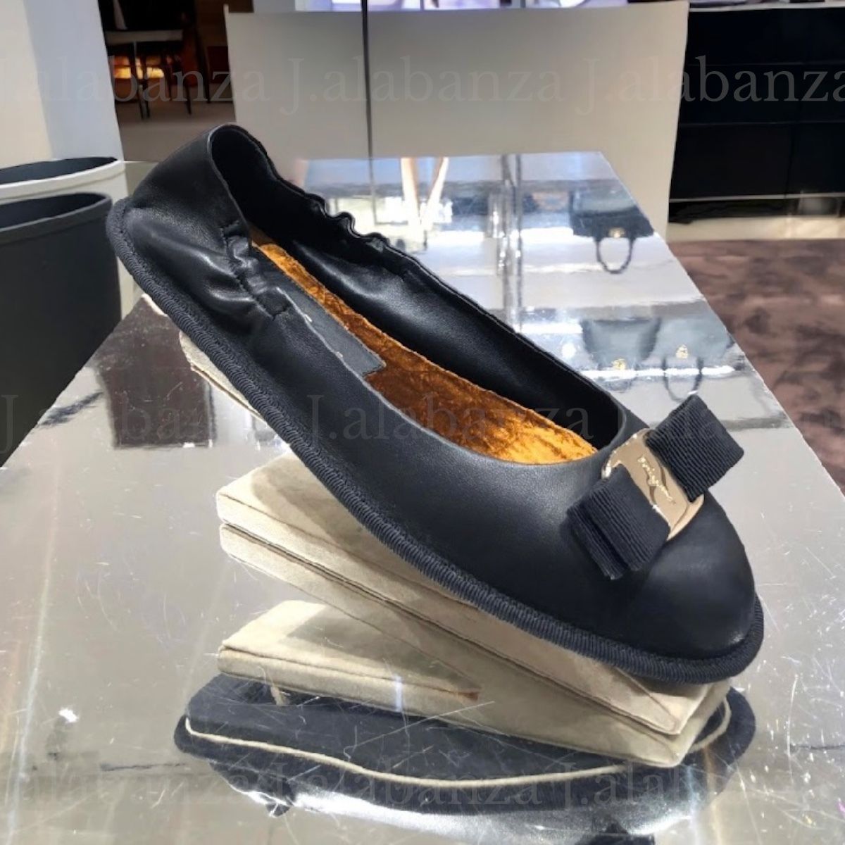 フェラガモ☆ブラックカラーレザーバレエシューズ (FERRAGAMO/バレエ