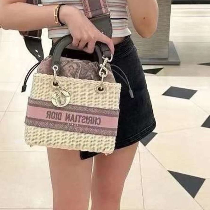 ☆Dior☆LADY DIOR バッグ ミディアム (Dior/かごバッグ) M0565OIAI