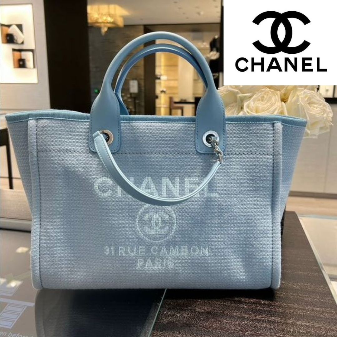 CHANEL】使いやすさ抜群◎シャネル トートバッグライトブルー (CHANEL