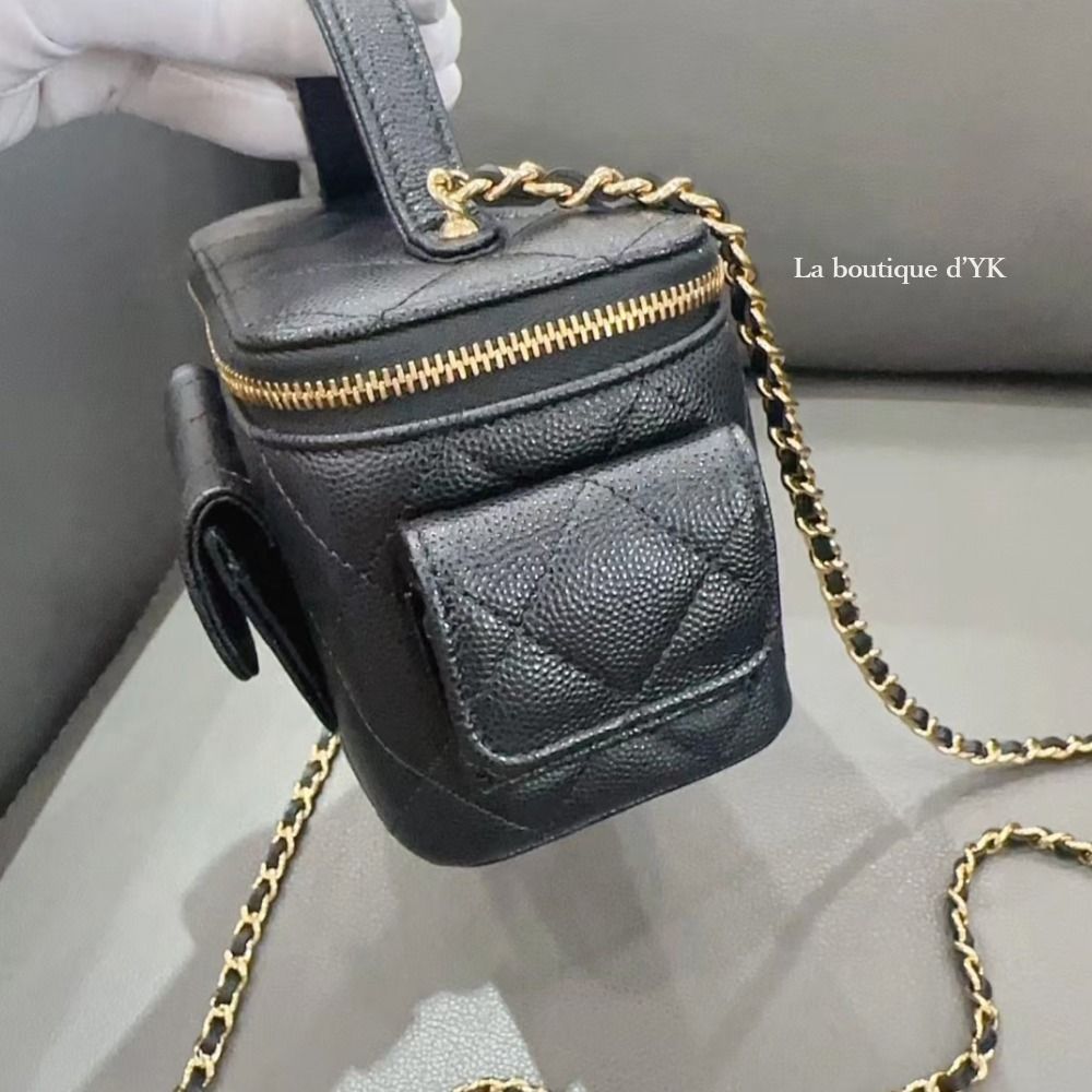 ☆ミニポケットがポイント♪【CHANEL】バニティバッグ☆ (CHANEL