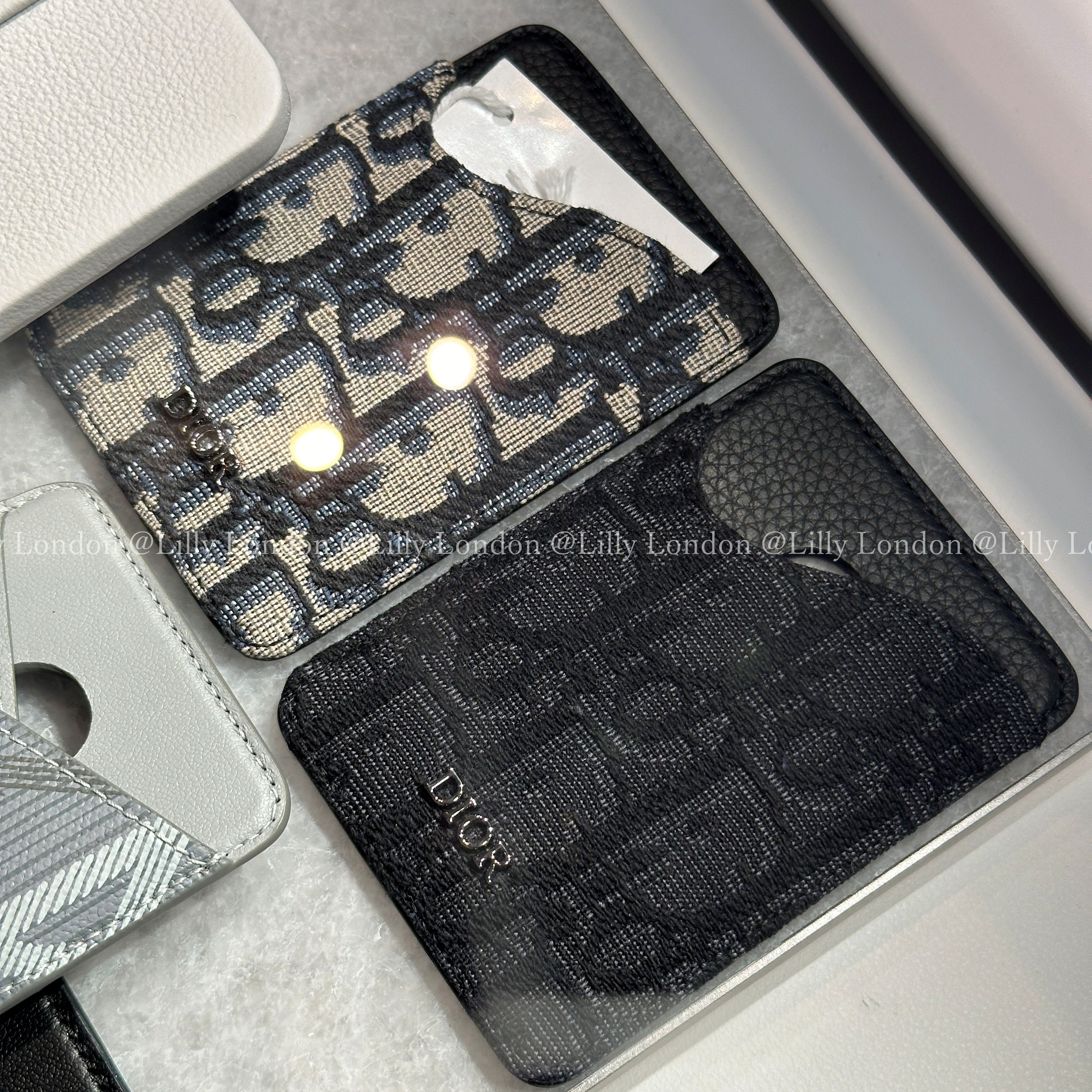 Dior 新作 ディオール SADDLE マグネット カードホルダー (Dior/カード