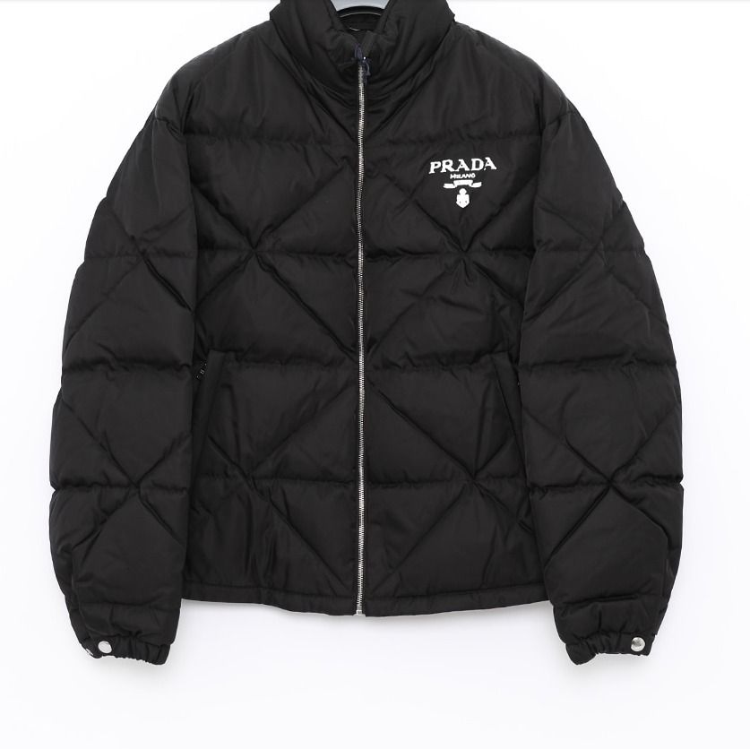 追跡あり☆PRADA☆ロゴダウンジャケット ブラック (PRADA/ダウン