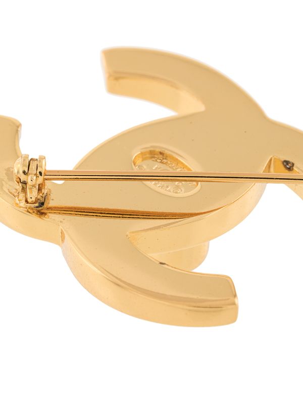 Chanel Pre-Owned ターンロックロゴ ブローチ 通販 - FARFETCH